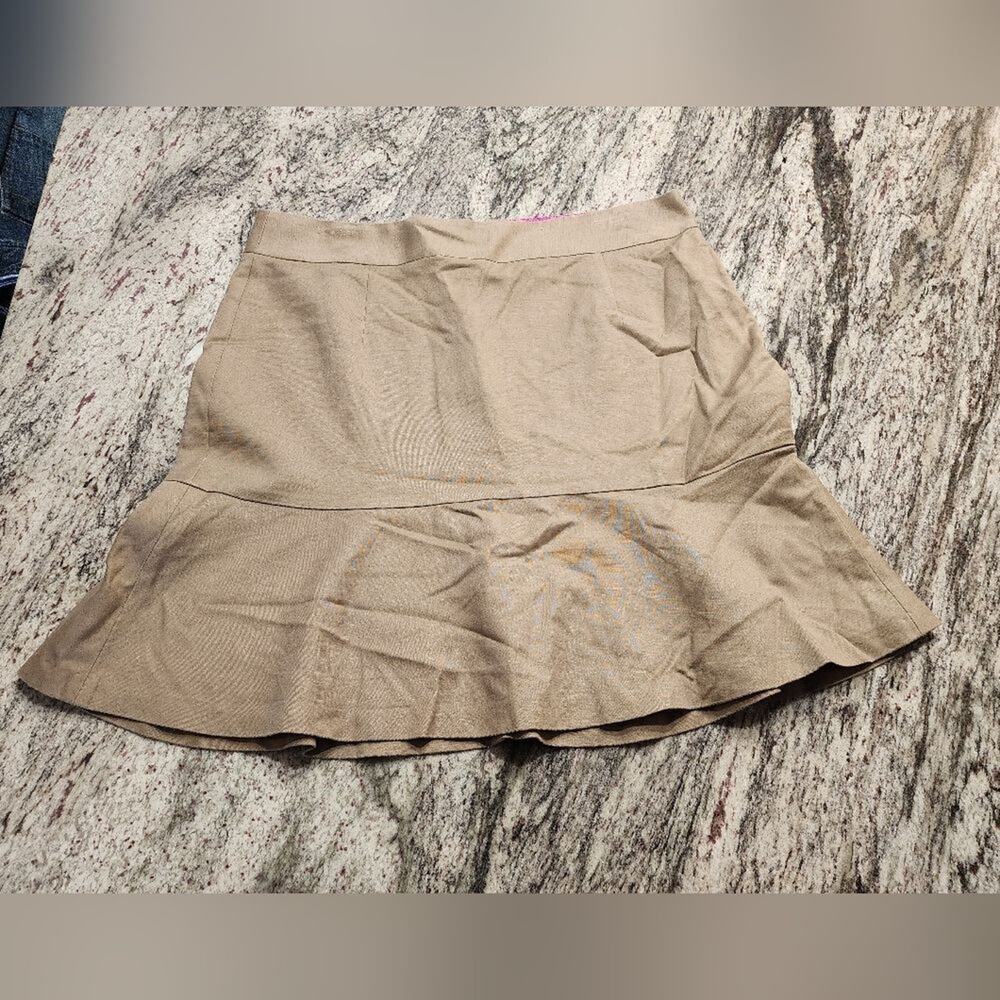 BANANA Republic khaki ruffle trim mini skirt size 12P petite - Picture 1 of 7
